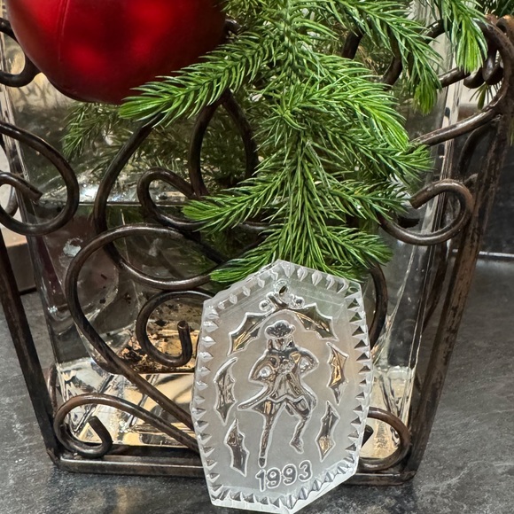 Waterford Crystal 1993 ornament - Picture 4 of 11